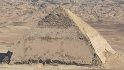 Dahchour pyramids