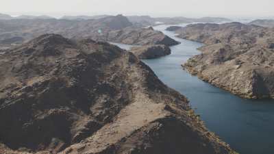 Lake Nasser, rock formations and desert
