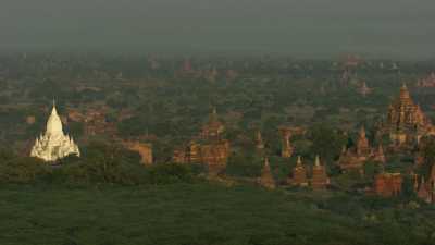 Bagan Temples in a beautiful light