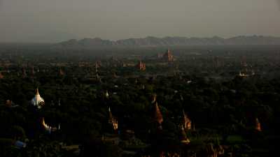 Bagan temples shine in the sun