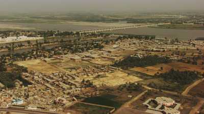 Complex stucture of the Sukkur Dam on the Indus