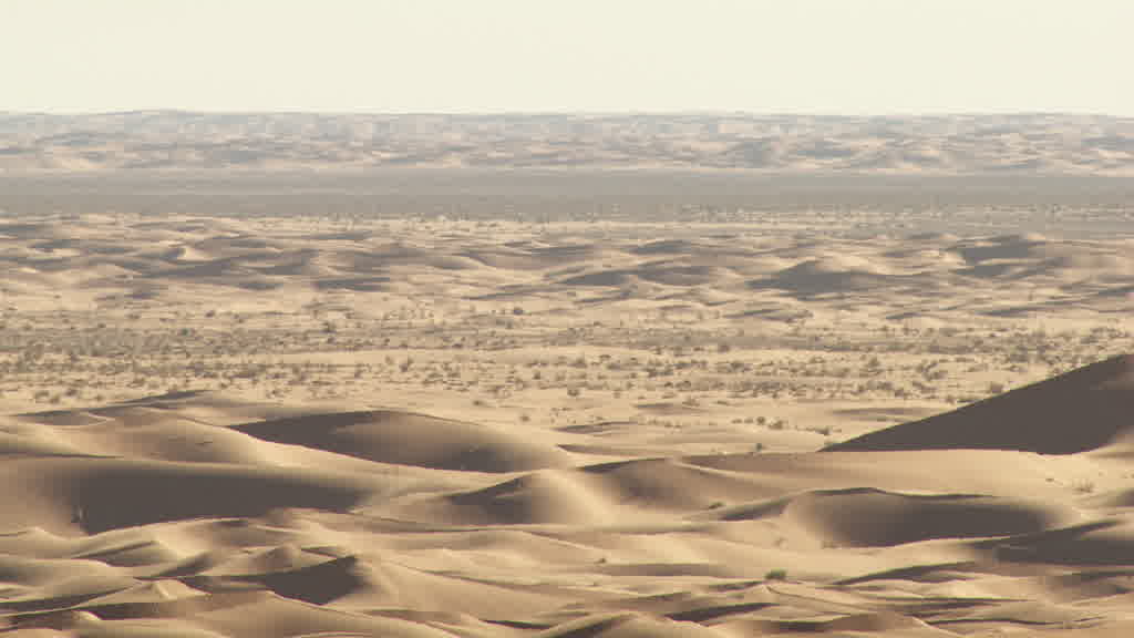 Un mirage (Fata Morgana) dans le Sahara