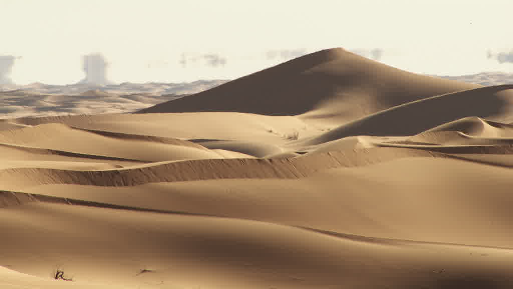 Un mirage (Fata Morgana) dans le Sahara
