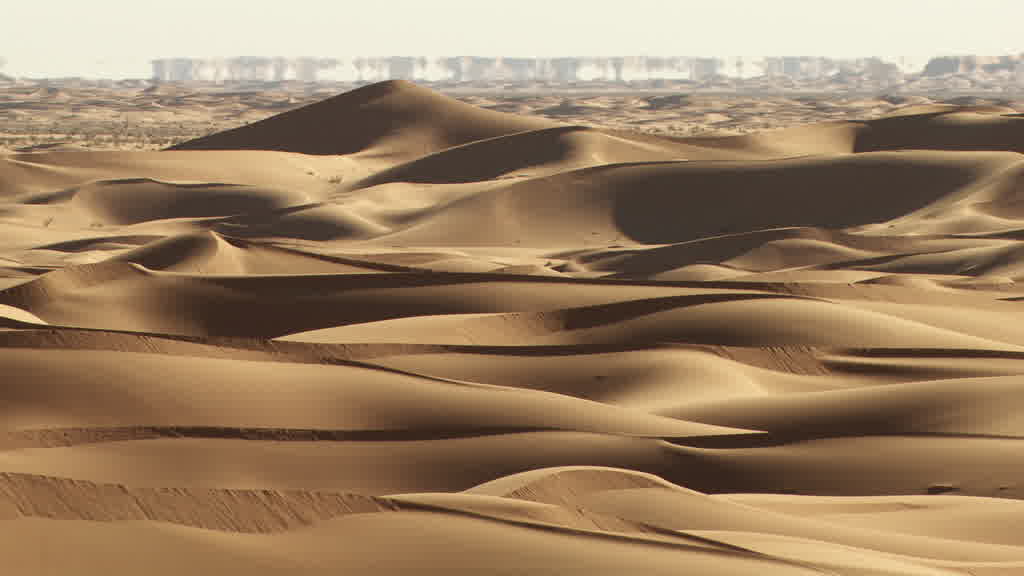 Un mirage (Fata Morgana) dans le Sahara