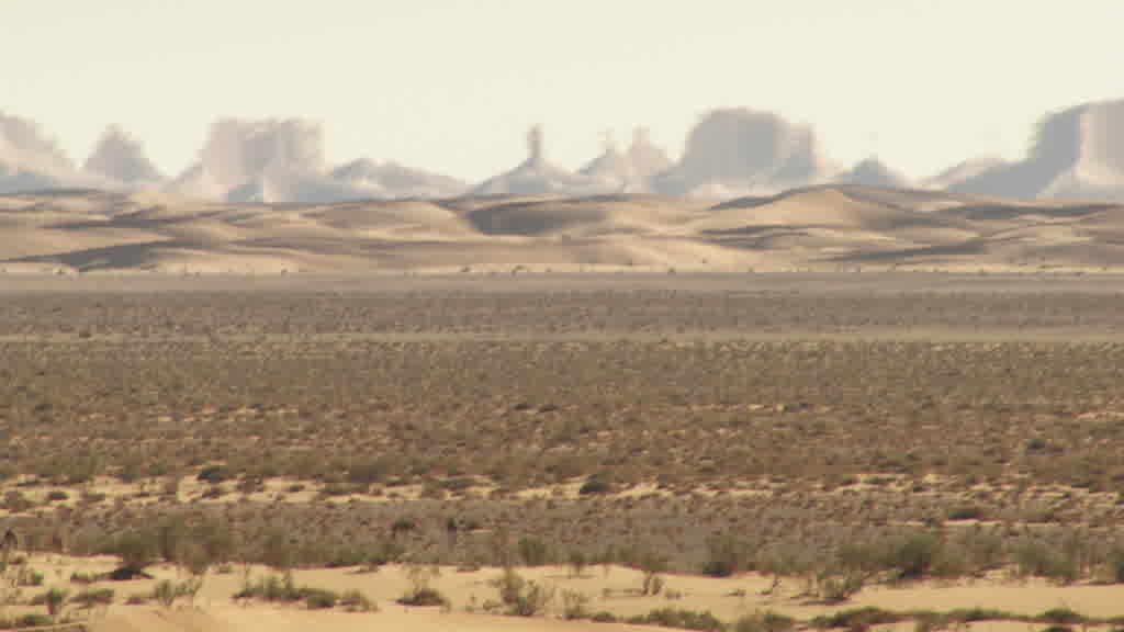 Un mirage (Fata Morgana) dans le Sahara