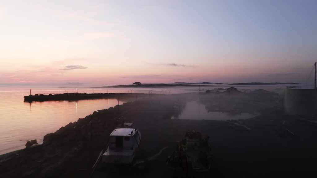 Miquelon dans la brume du petit matin